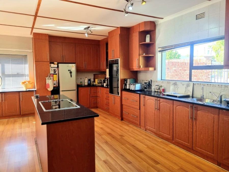 4 Bedroom Property for Sale in El Toro Park Northern Cape